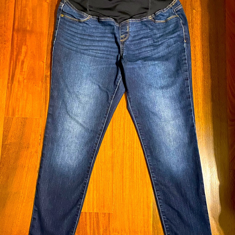 ❤️DARK WASH MATERNITY JEANS❤️